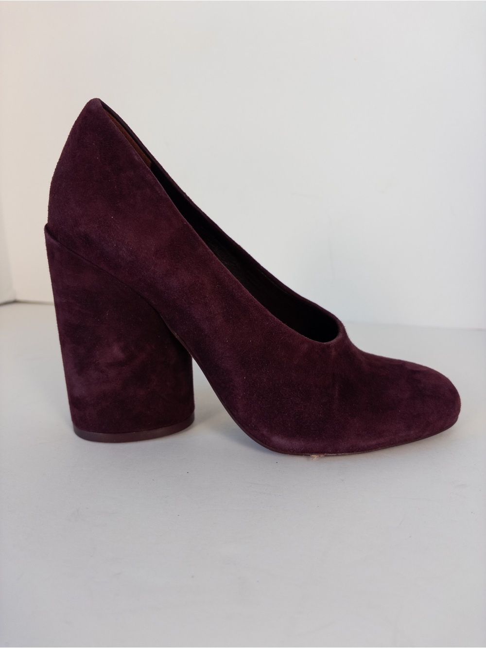 Tory Burch Lucia Suede Pumps in Burgundy Fig - Picture 11 of 14